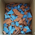 Вместо коляски беременной женщине прислали по почте битый кафель