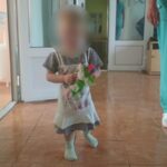 У Шостці поліцейські розшукали матір півторарічної дівчинки, яка вночі сама блукала залізничними коліями (Сюжет)