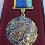 Керівник АРТ-студії отримала медаль за відданість справі